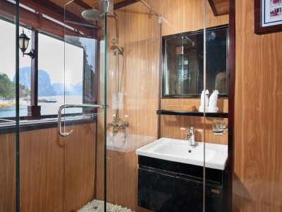 du-thuyen-garden-bay-premium-bathroom-(2)