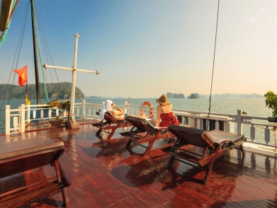 Lan-Ha-Legend-Cruise-Sundeck-(2)