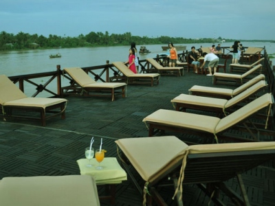 du-thuyen-mekong-emotion-sundeck