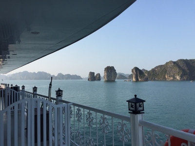 Du-thuyền-Unicham-view-balcony