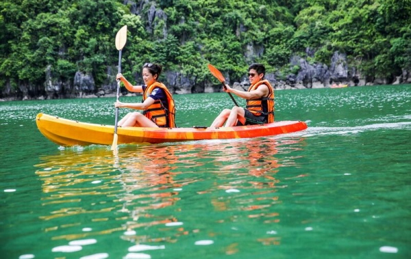 Tour Du Thuyền Oriental Sails 2 Ngày 1 Đêm