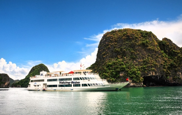 Tour Hạ Long 1 ngày 5 sao Halong Wave